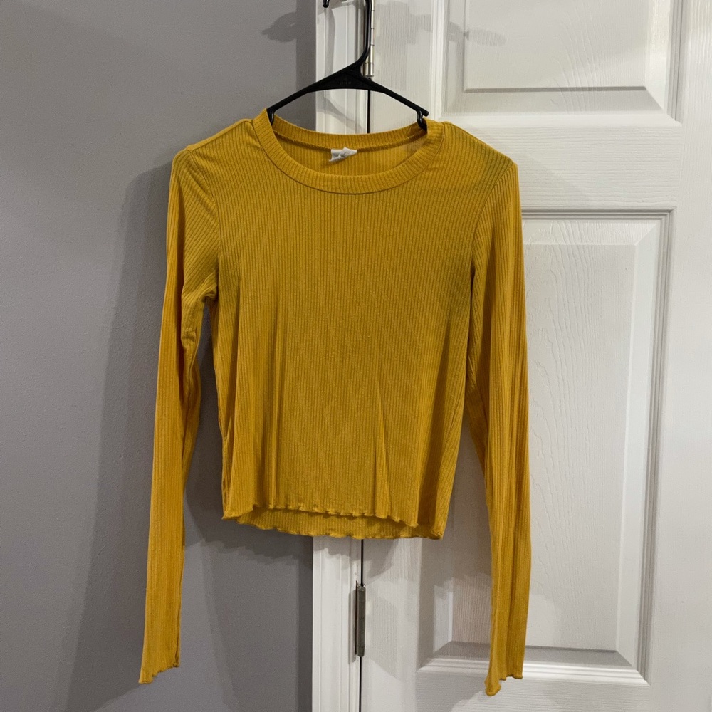 Full Tilt long sleeved top